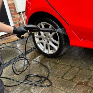 Cleaning car exterior